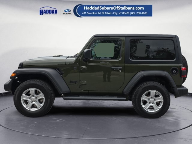 Used 2023 Jeep Wrangler Sport AWD/4WD image 2
