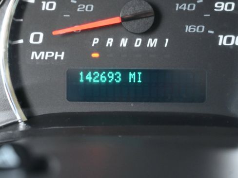 Used 2017 Chevrolet Express 3500 RWD image 15