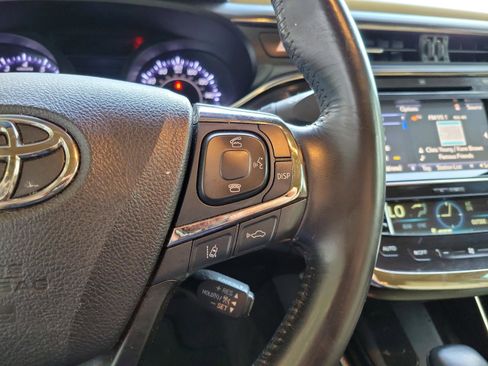Used 2017 Toyota Avalon Limited FWD image 18