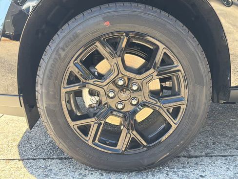 New 2026 Ford Maverick XLT w/ XLT Luxury Package AWD/4WD image 9
