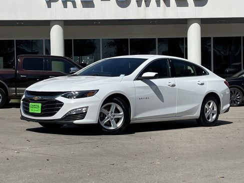 Used 2024 Chevrolet Malibu LT image 2