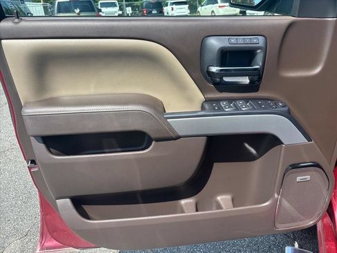 Used 2015 Chevrolet Silverado 1500 LTZ Z71 w/ LTZ Plus Package AWD/4WD image 9