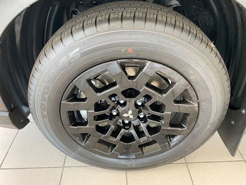 New 2025 Mitsubishi Outlander Trail Edition image 29