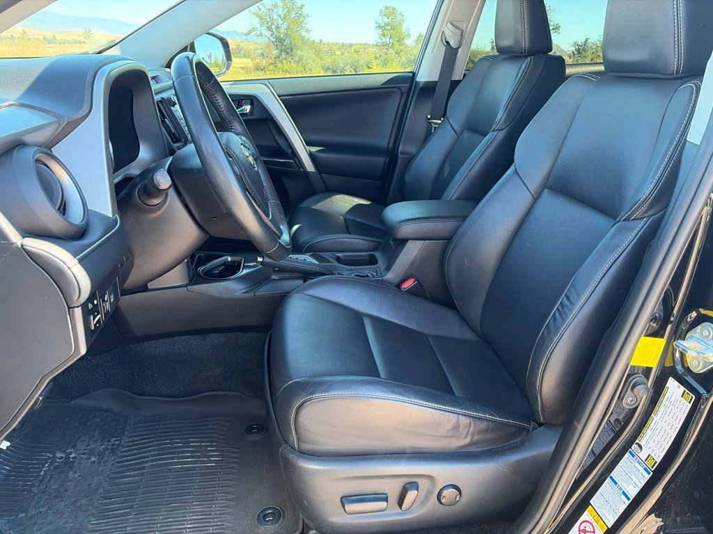 Used 2016 Toyota RAV4 Limited AWD/4WD image 10