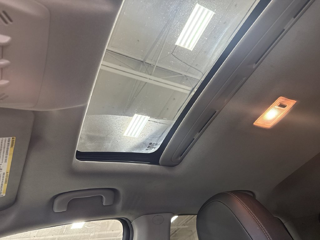 Used 2018 Chevrolet Trax LT w/ Sun & Sound Package FWD image 19