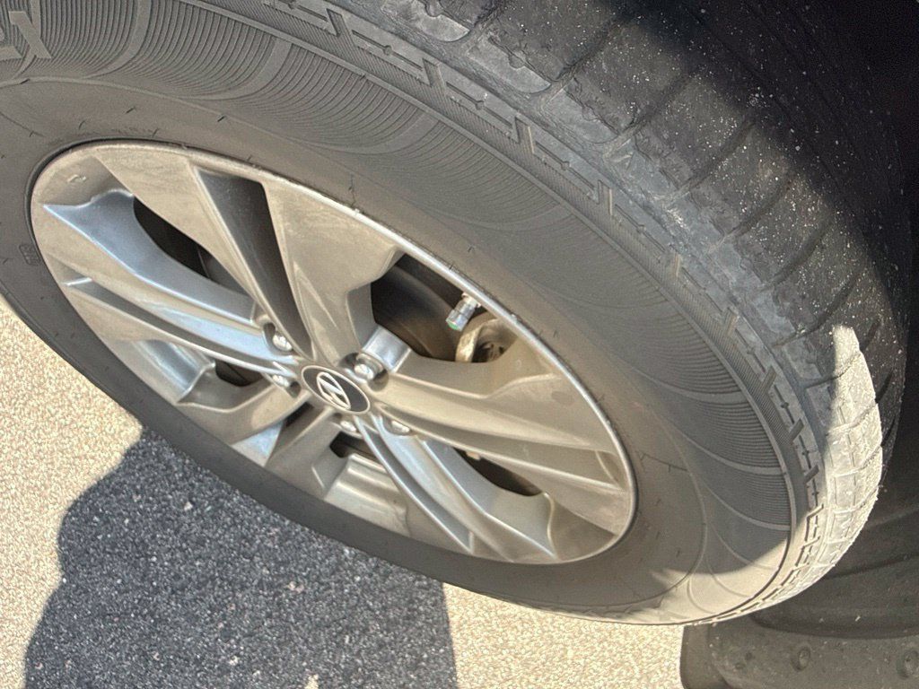 Used 2014 Hyundai Santa Fe Sport w/ Popular Equipment Package 02 FWD image 19
