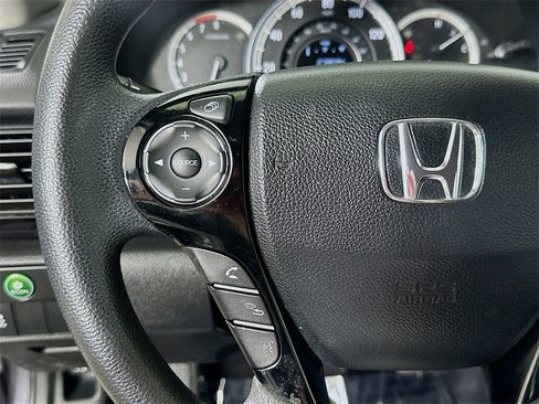 Used 2017 Honda Accord LX image 22