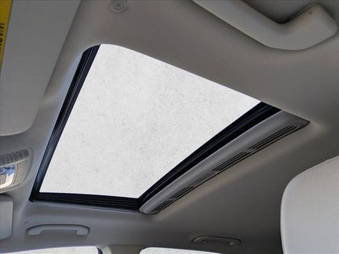 Certified 2025 Mercedes-Benz GLE 350 4MATIC image 20