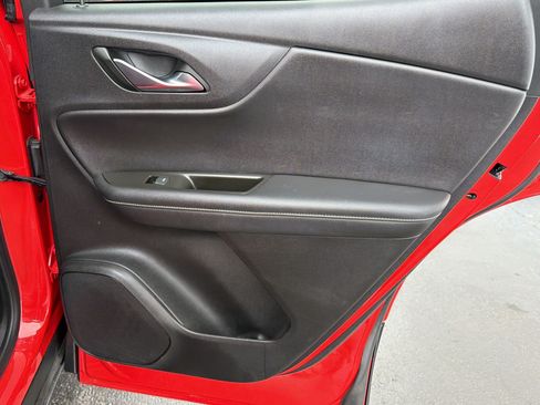 Used 2025 Chevrolet Blazer LT FWD image 32