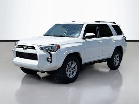 Used 2022 Toyota 4Runner SR5 RWD image 2