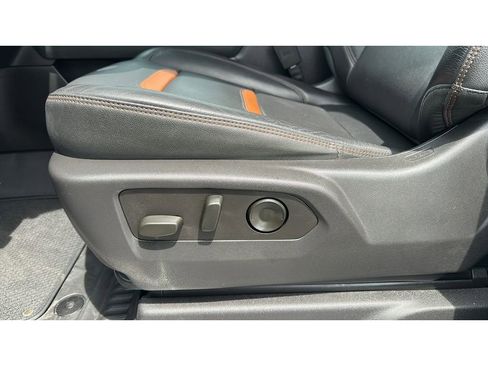 Used 2024 GMC Sierra 1500 AT4 w/ Technology Package AWD/4WD image 20