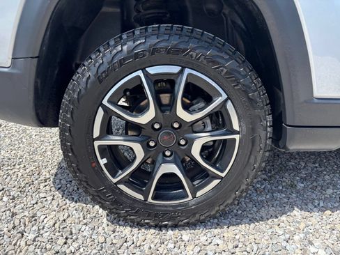 Used 2025 Jeep Compass Trailhawk AWD/4WD image 30