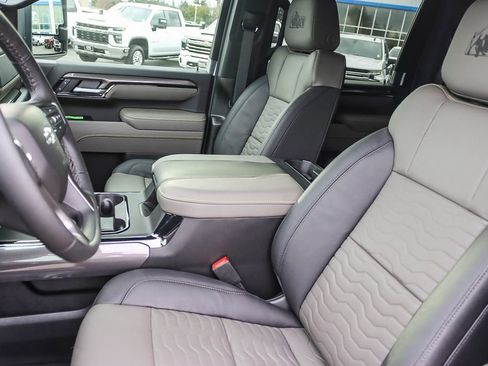 New 2026 Chevrolet Silverado 2500 ZR2 w/ ZR2 Bison Edition image 16