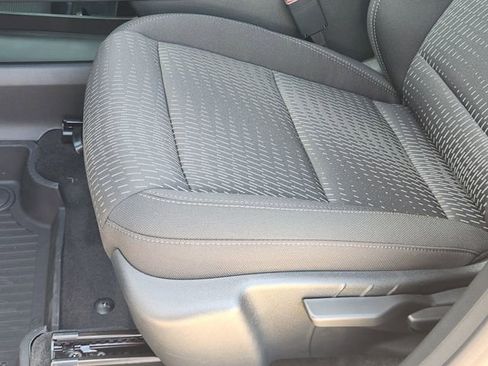 New 2026 Chevrolet Equinox LT w/ Safety and Technology Package FWD image 18