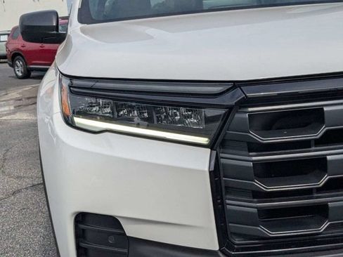 New 2026 Honda Pilot Sport image 10