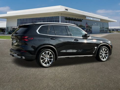 Certified 2024 BMW X5 sDrive40i w/ Parking Assistance Package image 11
