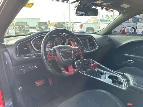Used 2016 Dodge Challenger R/T Scat Pack image 19