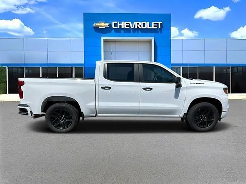 New 2026 Chevrolet Silverado 1500 Custom RWD image 2