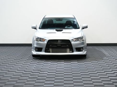 Used 2015 Mitsubishi Lancer Evolution GSR image 4