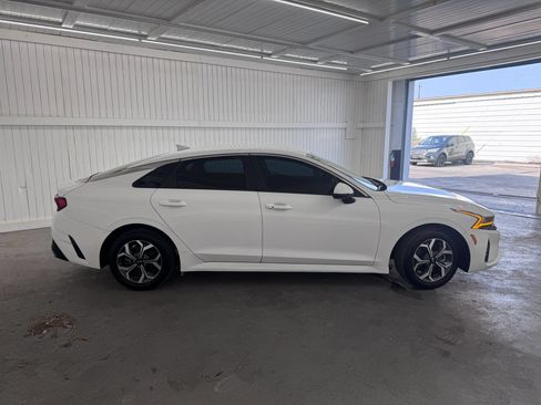Used 2021 Kia K5 LXS FWD image 4