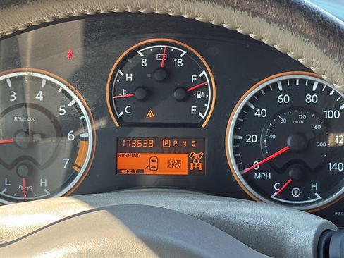 Used 2011 Nissan Titan SV w/ SV Value Truck Pkg AWD/4WD image 20