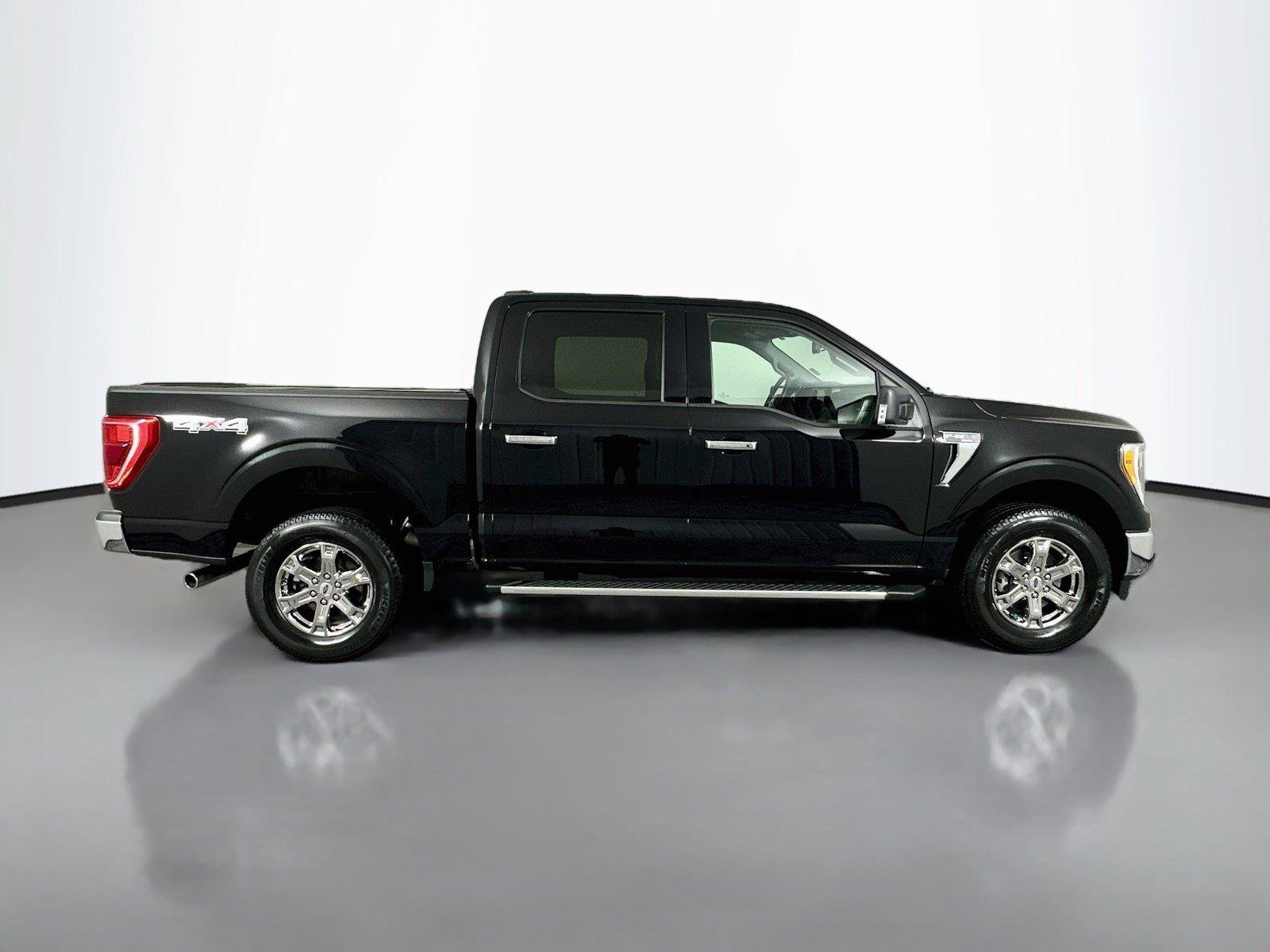 Used 2023 Ford F150 XLT w/ Equipment Group 302A High AWD/4WD image 17