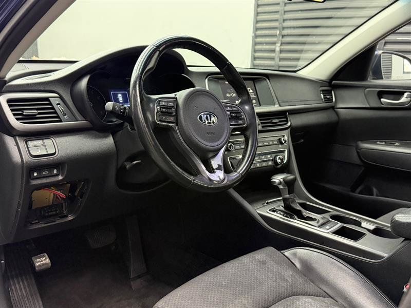 Used 2018 Kia Optima S w/ Panoramic Sunroof Package FWD image 10