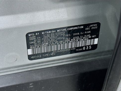 Used 2023 Mitsubishi Outlander SE image 12