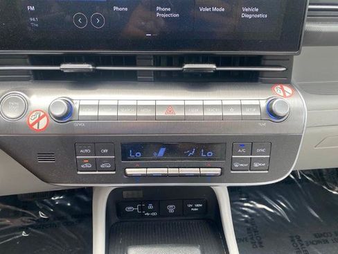 Used 2025 Hyundai Kona SEL FWD image 21