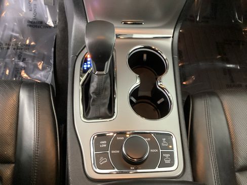 Used 2018 Jeep Grand Cherokee High Altitude AWD/4WD image 26