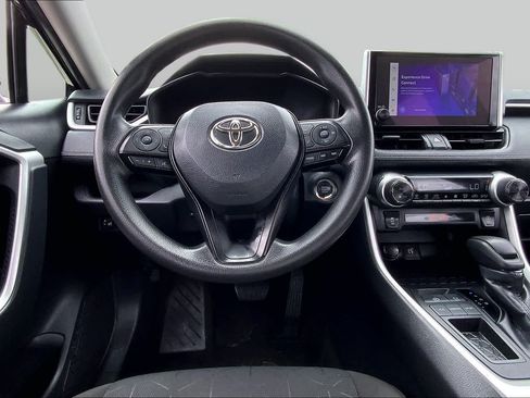 Used 2024 Toyota RAV4 XLE FWD image 6