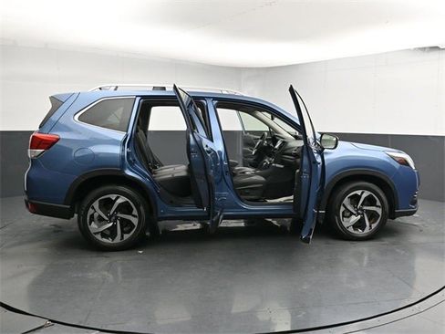 Used 2022 Subaru Forester Touring image 34