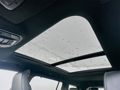 New 2025 Jeep Grand Cherokee L Overland w/ Luxury Tech Group IV image 14