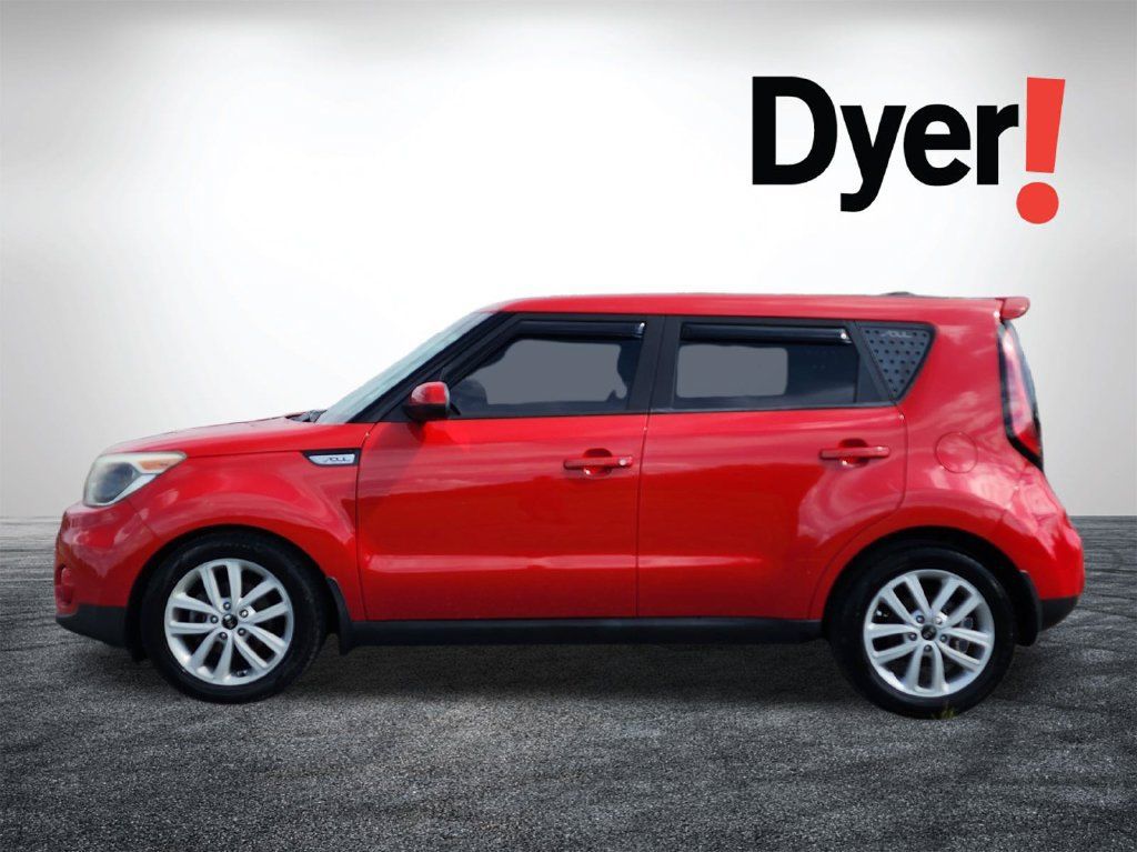 Used 2017 Kia Soul + FWD image 7