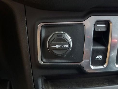 Certified 2025 Jeep Wrangler Sport AWD/4WD image 25