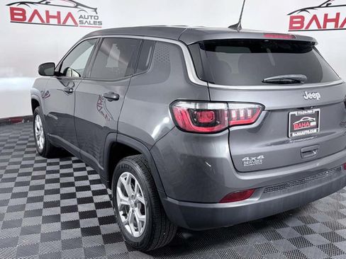 Used 2024 Jeep Compass Sport AWD/4WD image 4