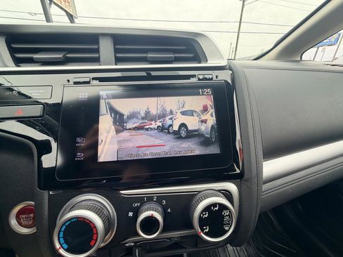 Used 2016 Honda Fit EX image 23