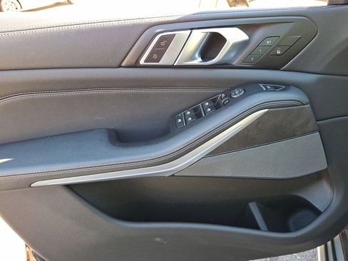 Used 2024 BMW X5 xDrive40i image 10