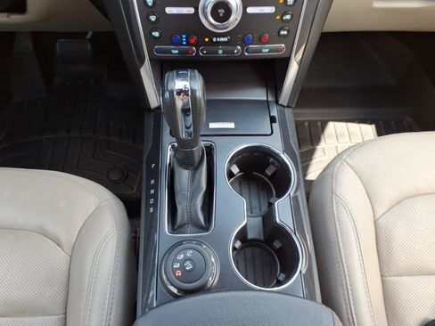 Used 2019 Ford Explorer Limited w/ Ford Safe & Smart Package AWD/4WD image 20