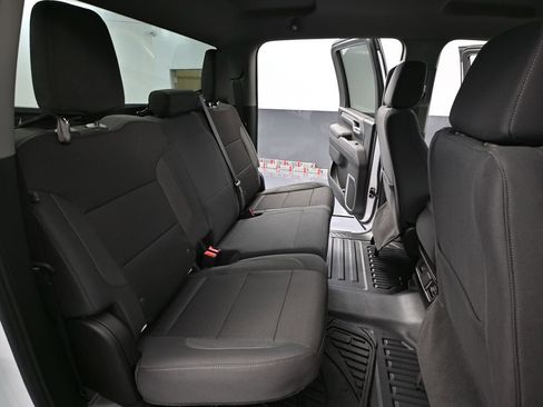 Used 2025 GMC Sierra 2500 SLE image 41