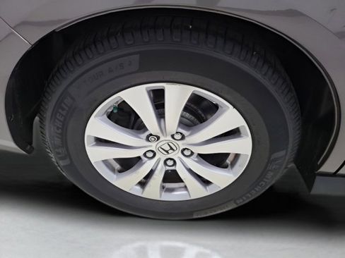 Used 2016 Honda Odyssey EX-L image 12