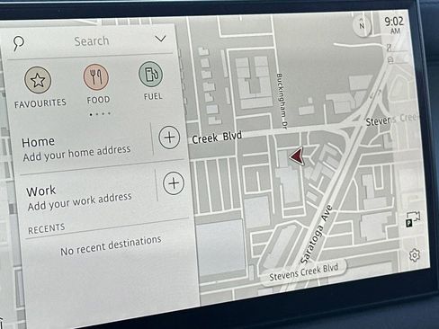 Used 2023 Land Rover Defender 130 X-Dynamic SE image 21