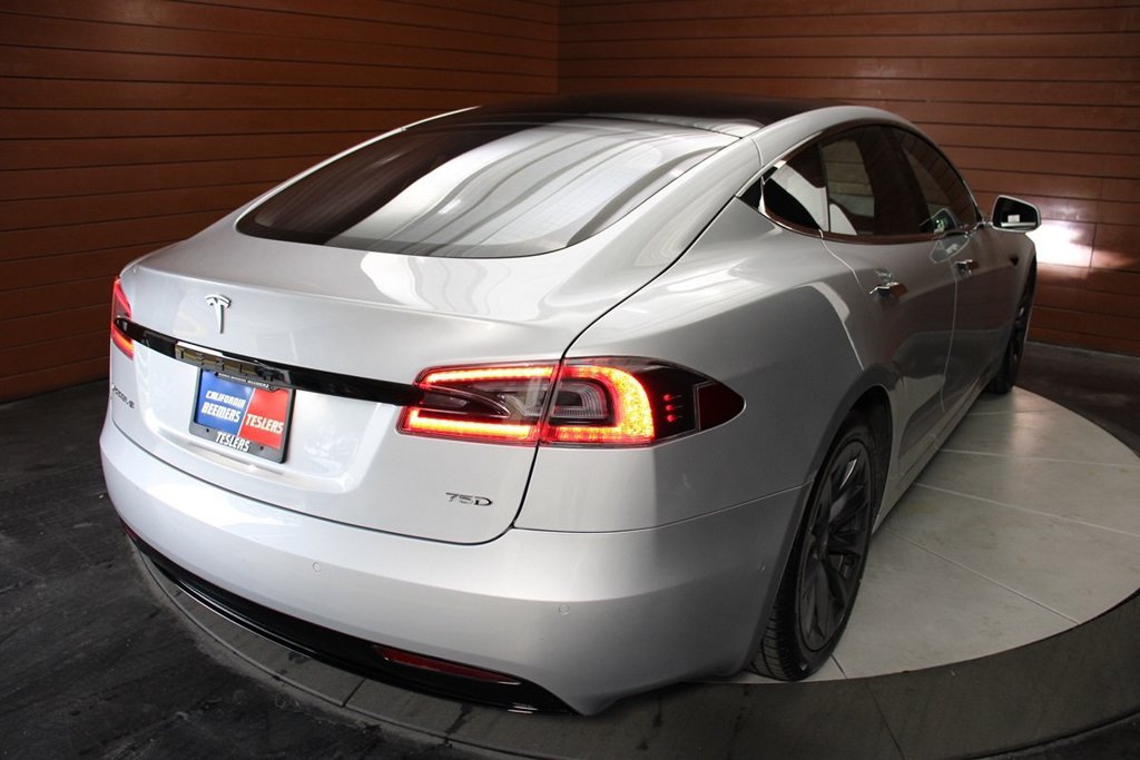 Used 2018 Tesla Model S AWD image 17