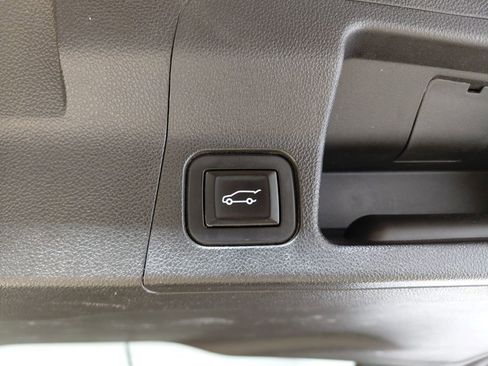 Used 2017 GMC Acadia Denali image 49