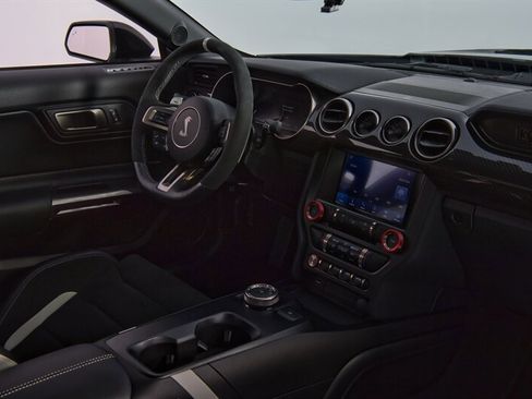 Used 2022 Ford Mustang Shelby GT500 w/ Carbon Fiber Track Pack image 30