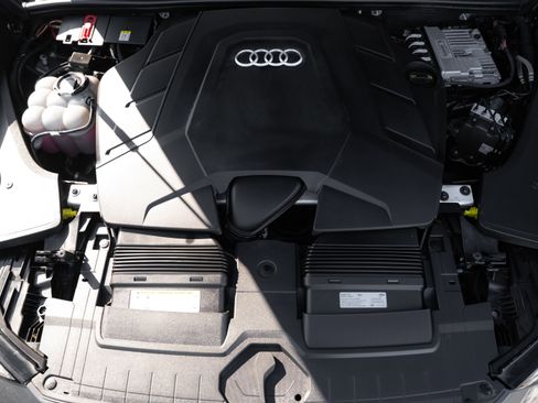 Used 2019 Audi Q8 Prestige w/ Towing Package image 35