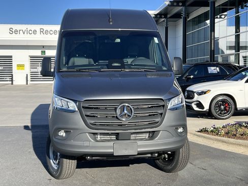 New 2025 Mercedes-Benz Sprinter 2500 image 3