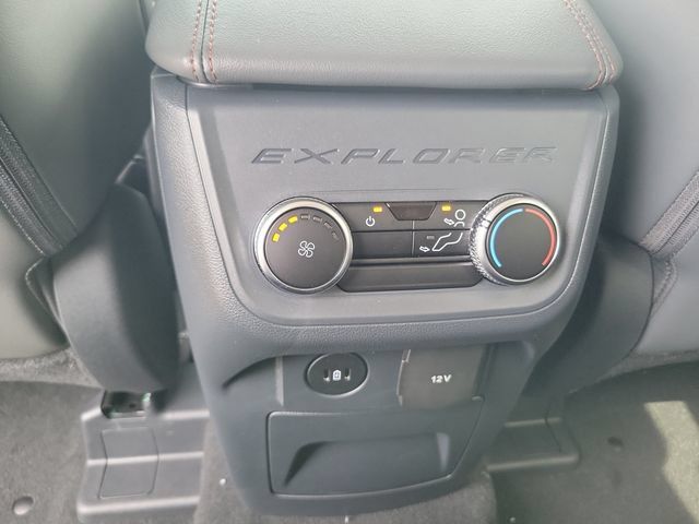 New 2026 Ford Explorer Active w/ Active Comfort Package RWD image 16