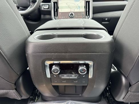 New 2026 GMC Yukon Denali image 10