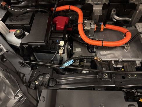 Used 2023 Nissan Ariya AWD image 28